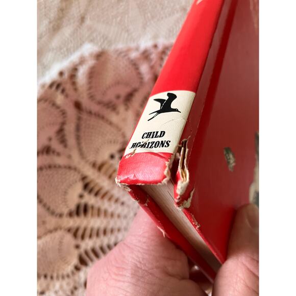 Vintage 'Questions Children Ask' Hardcover Book: 1982 Educational Science - Picture 3 of 9